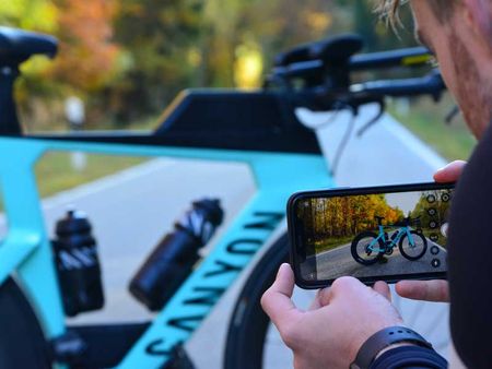 Canyon Fahrradfahrer auf velomarkt.de