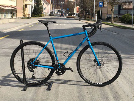 Genesis Croix de Fer 40