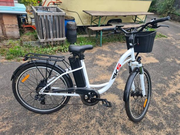 E-Bike Damenrad Citybike mit Korb kaufen in Baden-Württemberg #1 | velomarkt.de