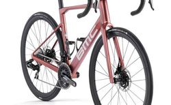 BMC Roadmachine 01 three | BMC Roadmachine 01 three | velomarkt.at
