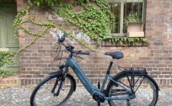 NEU FISCHER Damen E-Bike 28 –Stylisch elektrisch startklar! eBike kaufen in Berlin #1 | velomarkt.de