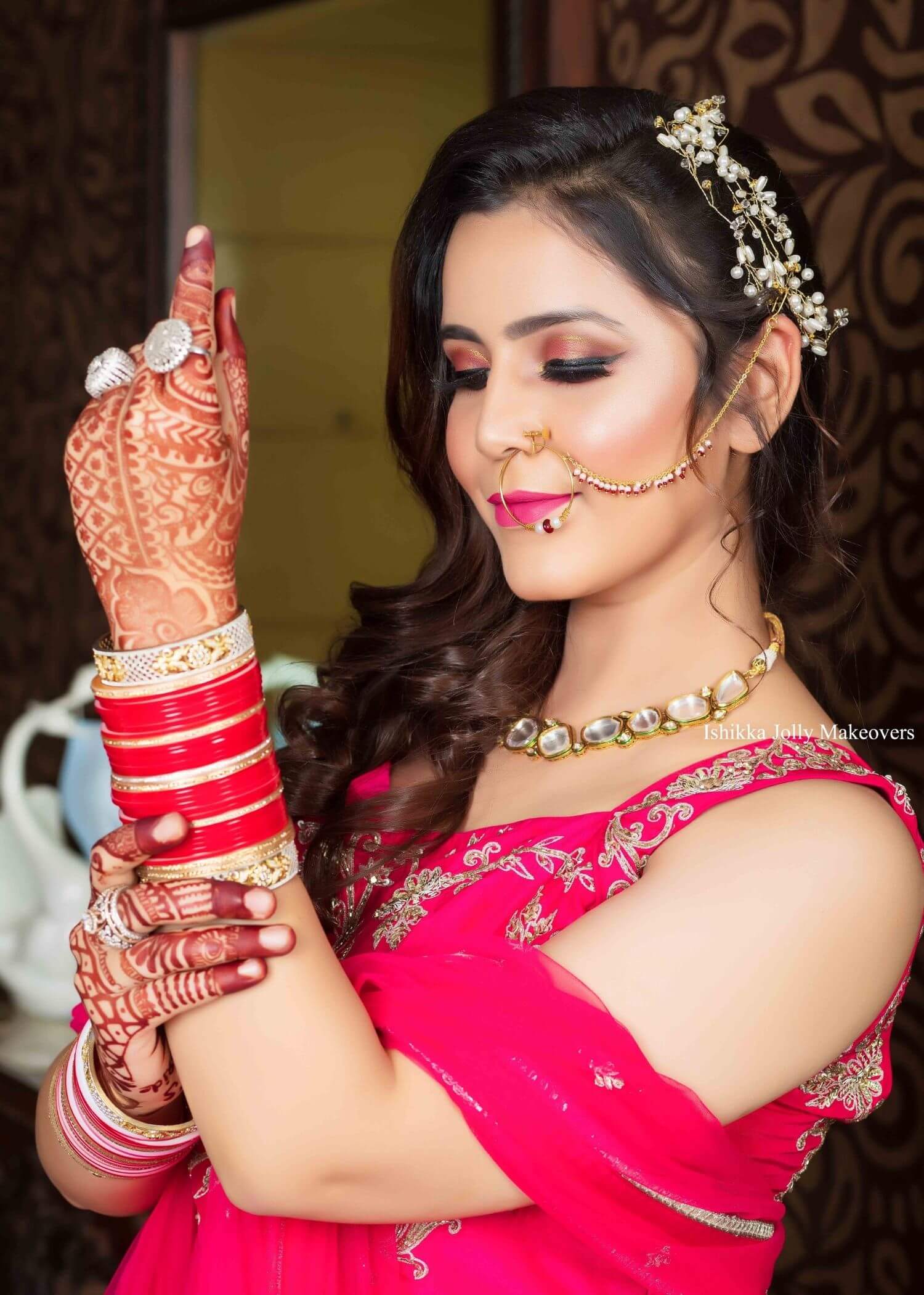 Cocktail Makeup Artist in Gurgaon