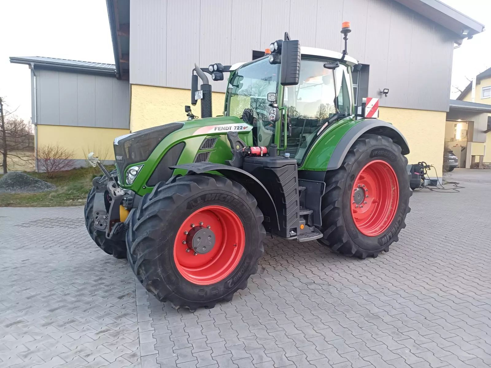 Fendt 722 Vario Profi Plus Traktor 122 500 €