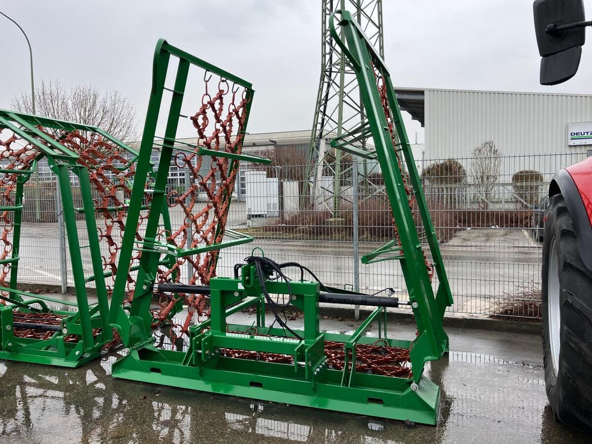 E-FARM: hd 8 meter - Máquina sembradora otros - id BHBKQFF - 6351 € - Año: 2023 - Alemania