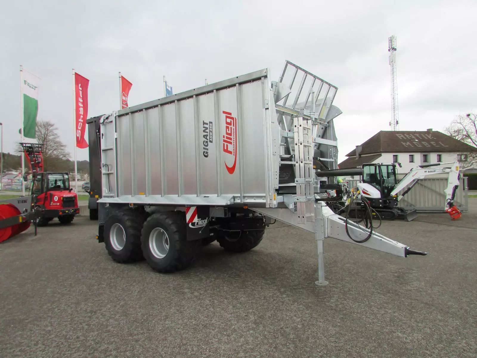 Fliegl asw 256 Prevoz krme 42.917 €