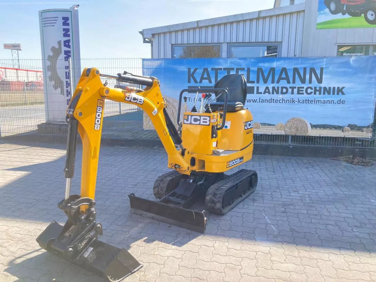 JCB 8008cts Mini-pelle 10 990 €