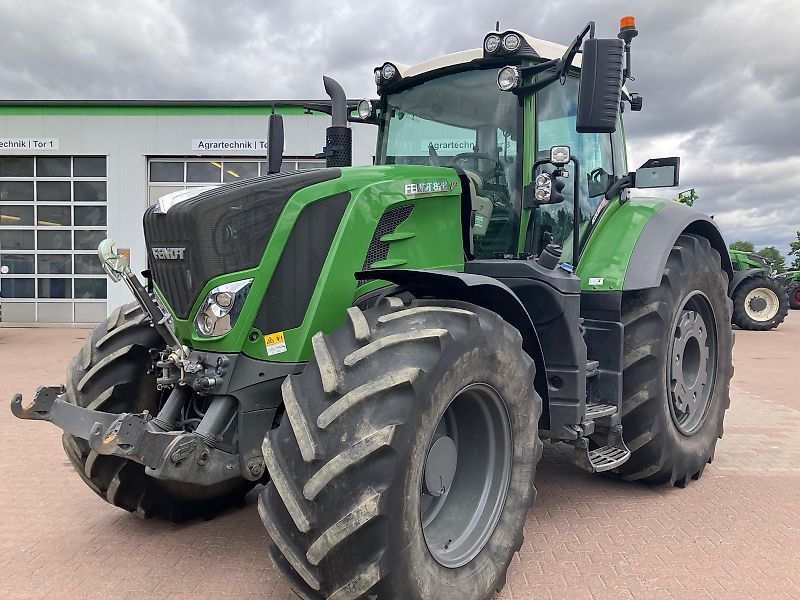 E-FARM: Fendt 828 Vario ProfiPlus - Трактор - id ISCVLWN - 154 500 € - Година на построяване: 2022 - Работни часове на двигателя: 3410,Германия
