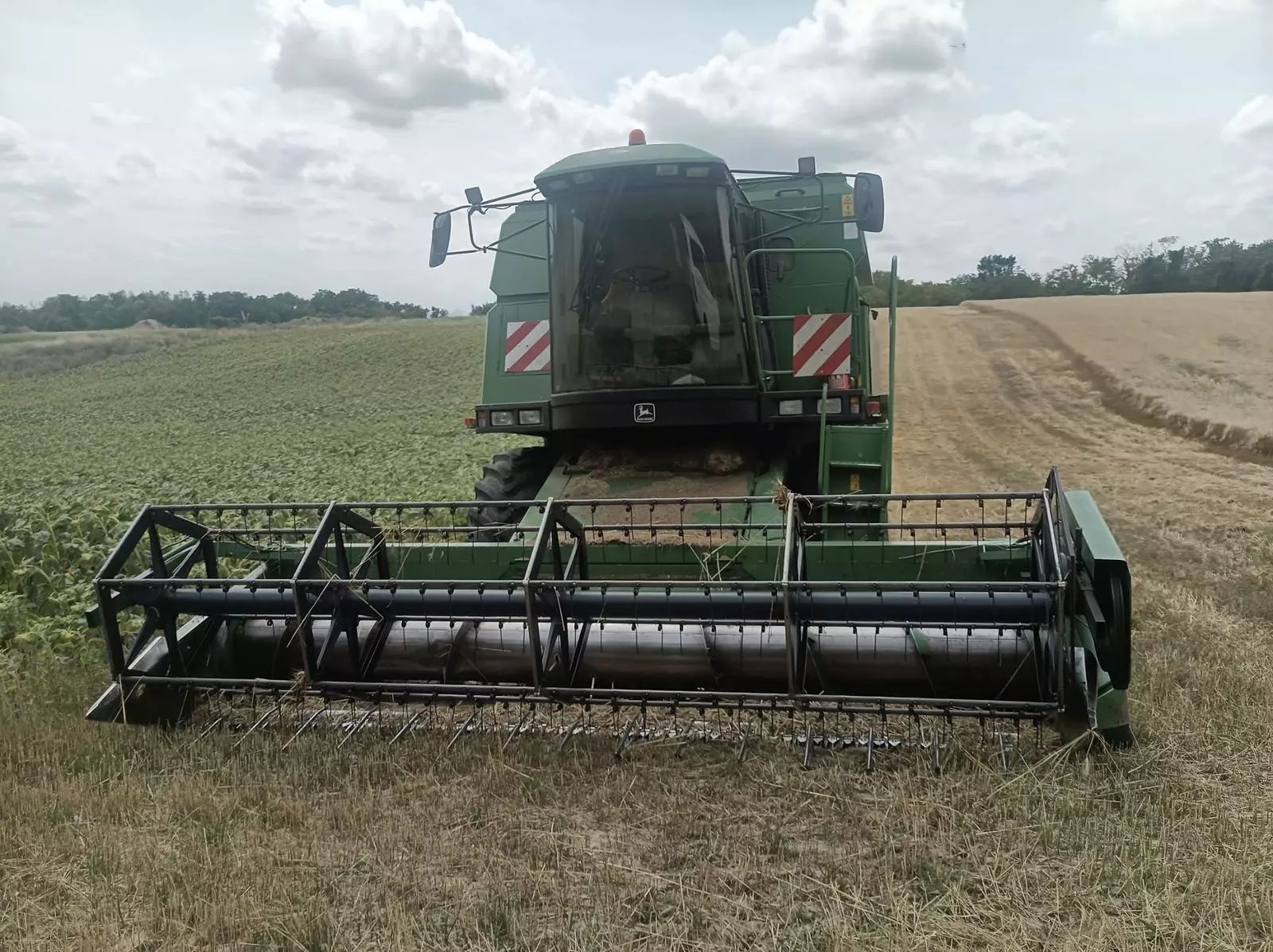 John Deere 2256 Combine harvester €42,478