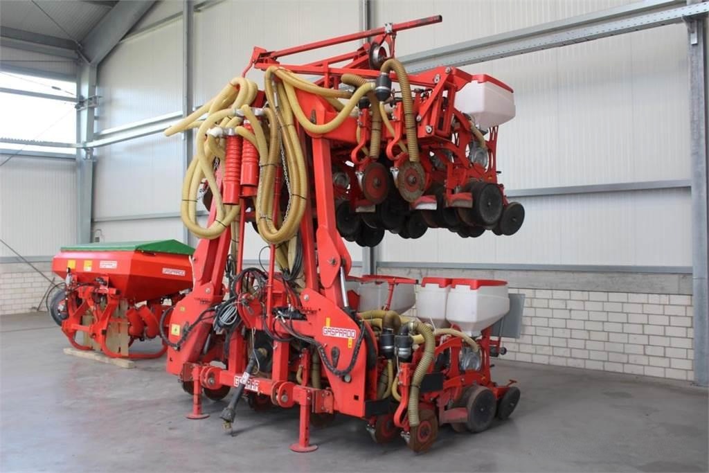 Maschio manta xl mit fronttank singlegrainsowingmachine €33,500