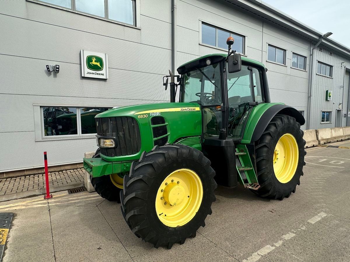 John Deere 6830 Tractor 38.088 €