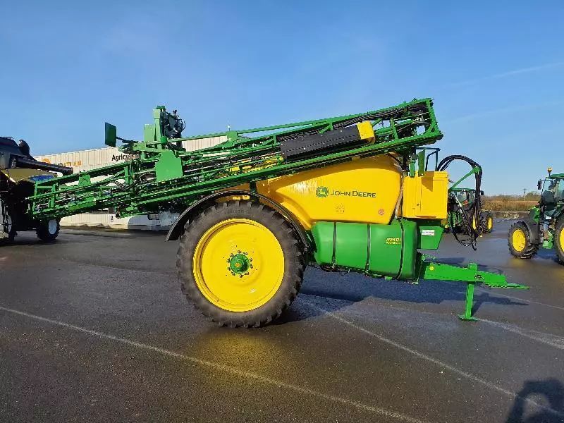 E-FARM: John Deere R740i - Pflanzenschutzspritze - id IB1W3M6 - 85.000 € - Baujahr: 2023 - Frankreich