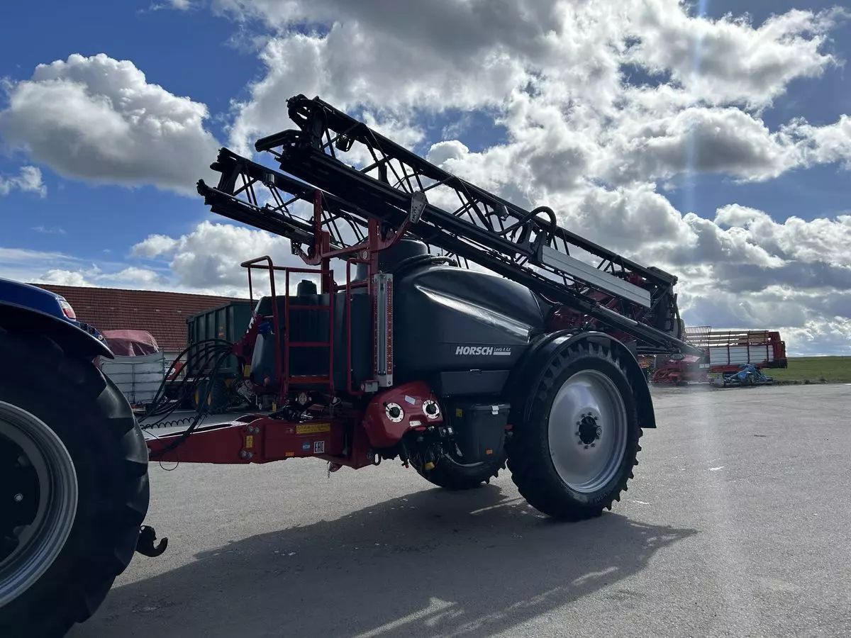 E-FARM: HORSCH leeb 4 ax - Pulverizador - id 9DTYKMP - Año: 2023 - Austria