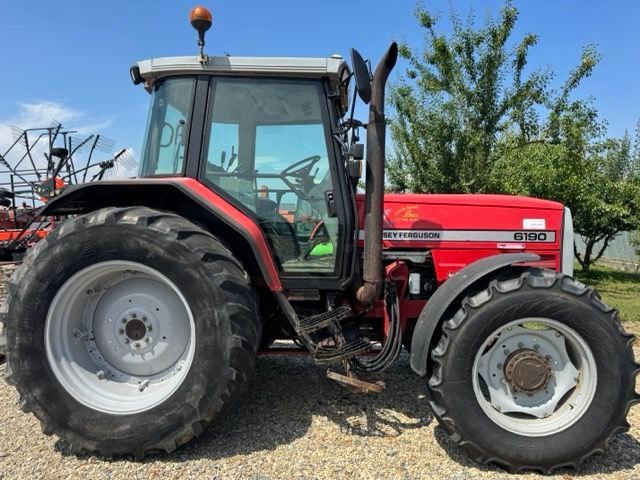 E-FARM: Massey Ferguson 6190 - Tractor - id MJ1W6DA - 27.000 € - Año: 1999 - Horas: 8143,Potencia del motor: 130,Italia