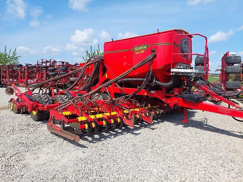 E-FARM: väderstad spirit 600 c med biodrill 360 - Semoir - id BVU5MV2 - 50 145 € - Année: 2013 - Danemark