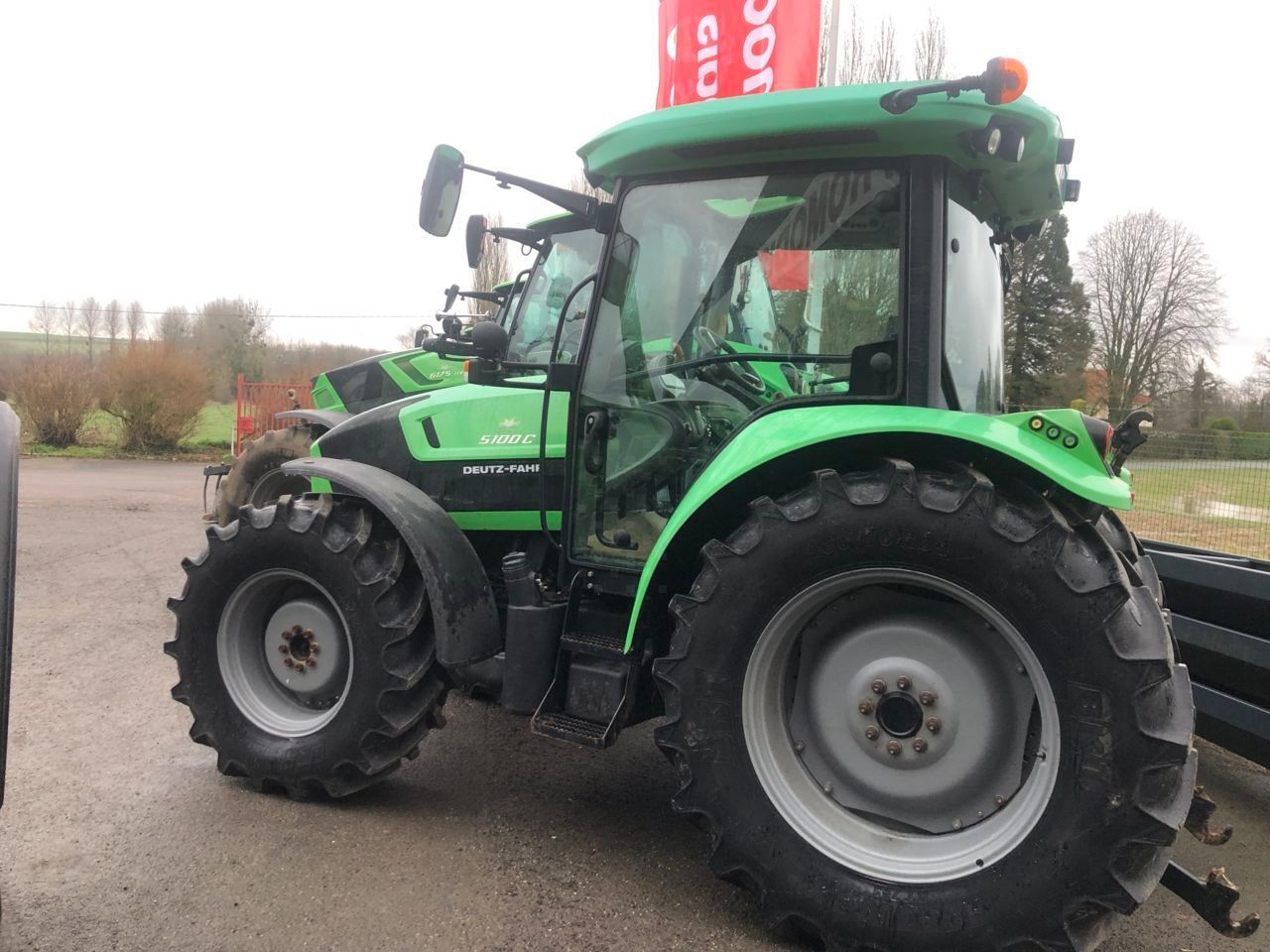 E-FARM: Deutz-Fahr 5100 - Tractor - id KF4TEL7 - €39,000 - Year of construction: 2015 - Engine hours: 2,250,Engine power (HP): 100,France