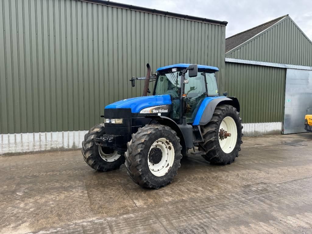 E-FARM: New Holland TM190 - Tractor - id RJS3QTQ - €23,727 - Year of construction: 2003 - Engine hours: 10,087,Engine power (HP): 190,United Kingdom