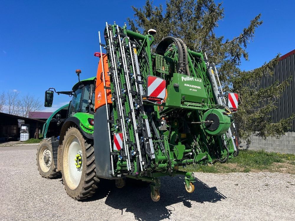 E-FARM: Amazone uf 2002 - Sprayer - id 6H16WX3 - €44,500 - Year of construction: 2021 - France
