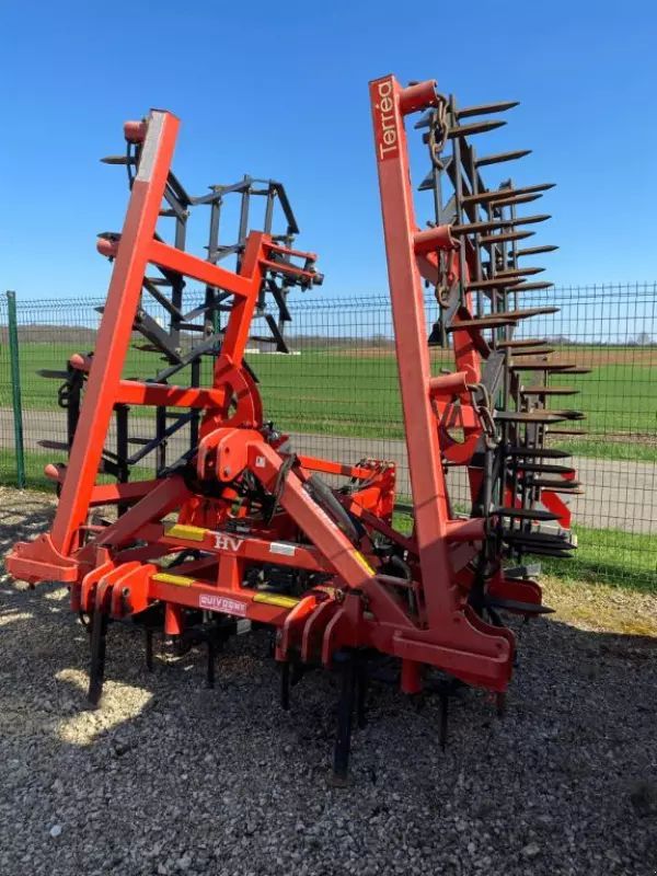 E-FARM: Quivogne hvsl 630 - Désherbage mécanique - id YPFDZEW - 8 900 € - Année: 2013 - France