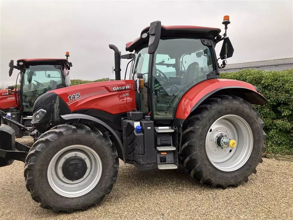 Case IH Maxxum 145 CVX Traktor 119 035 EUR
