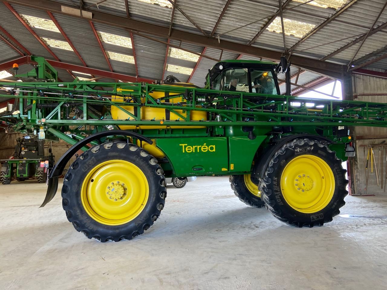 E-FARM: John Deere 5430i - Pulverizador - id AG1GNBF - Año: 2013 - Horas: 3100,Francia