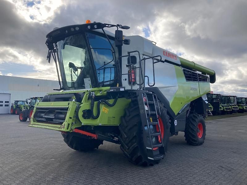E-FARM: Claas Lexion 6600 - Moissoneuse-batteuse - id 46F4BPA - Année: 2022 - Lecture du nombre d'heure: 394,Puissance du moteur (chevaux): 354,Allemagne