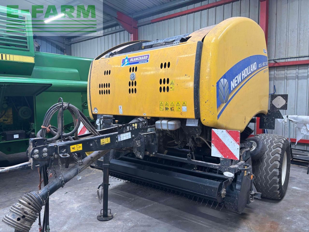 New Holland TM 150 Πρέσσα 35.000 €