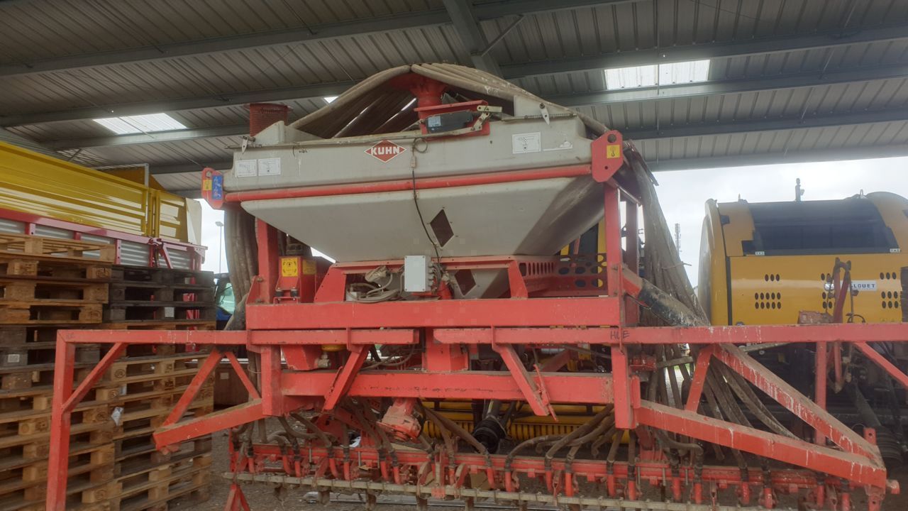 E-FARM: Kuhn VentaTI - Semoir - id FIY7HXT - 5 300 € - Année: 1999 - France
