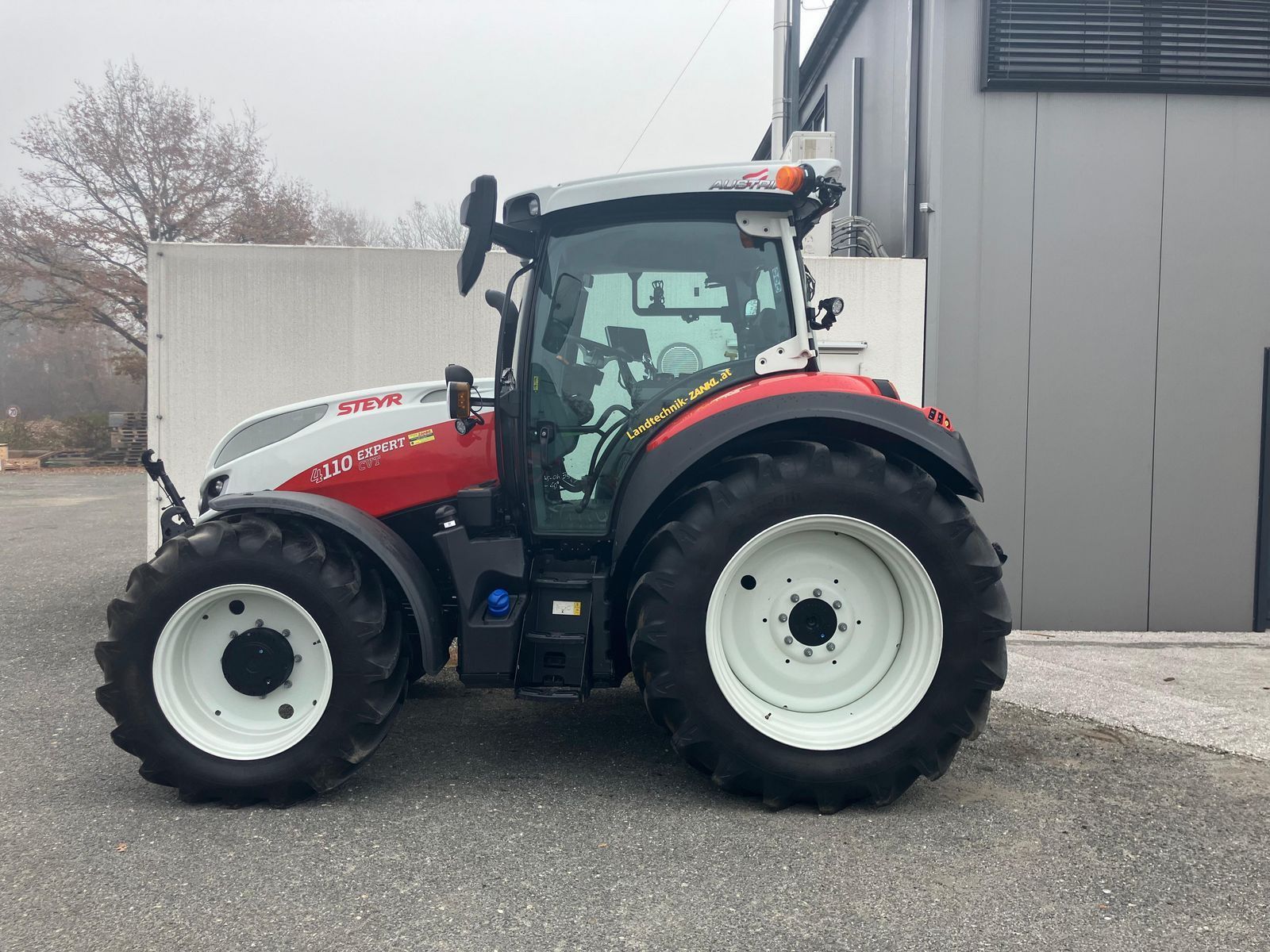Steyr Expert CVT 4110 Tractor 105.834 EUR