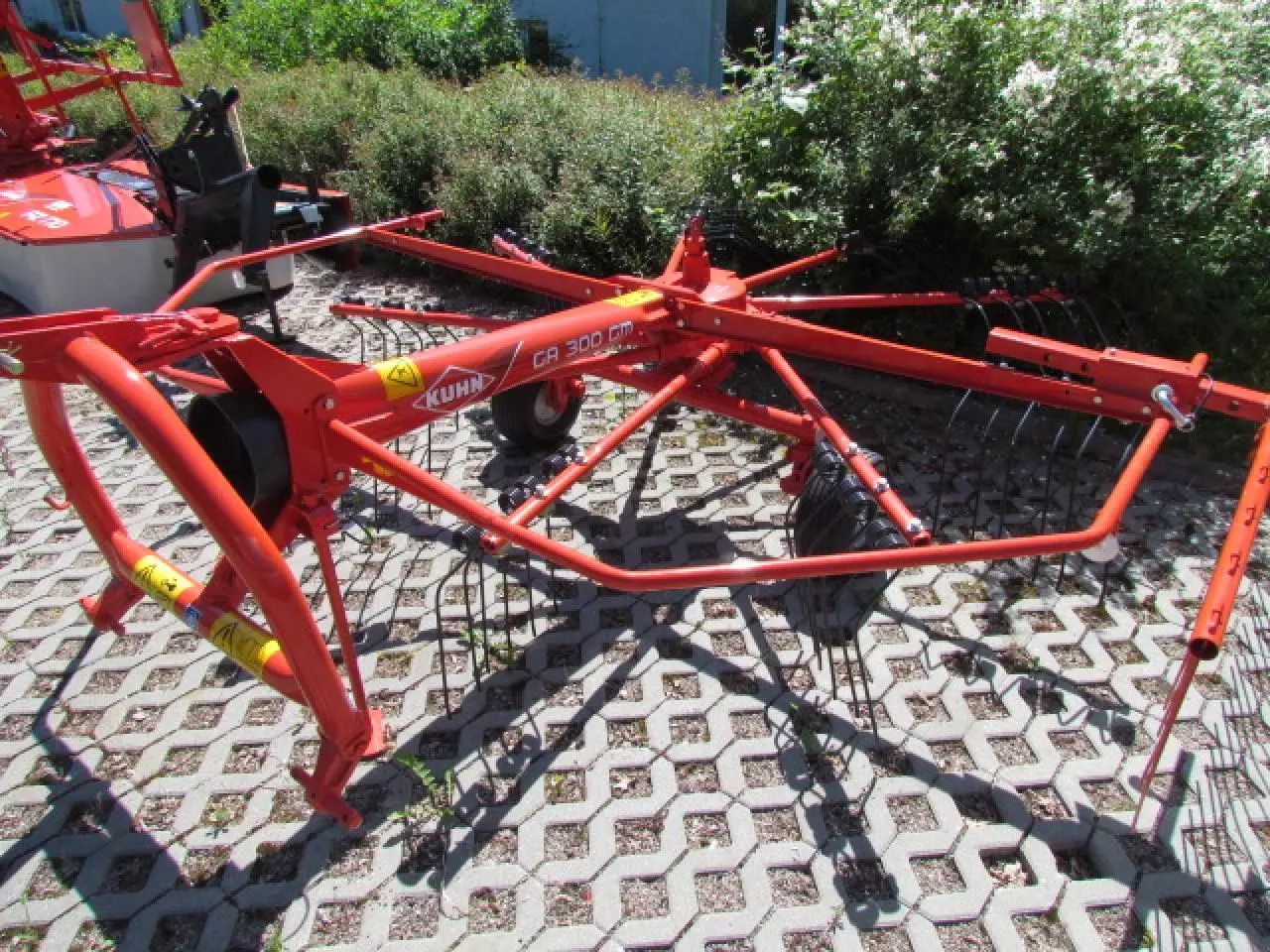 E-FARM: Kuhn GA 300 GM - Rake - id M4IKC5Z - Year of construction: 2024 - Germany