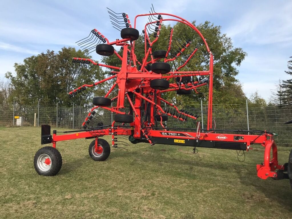 Kuhn GA 7501 rotaryhaymaker €21,764