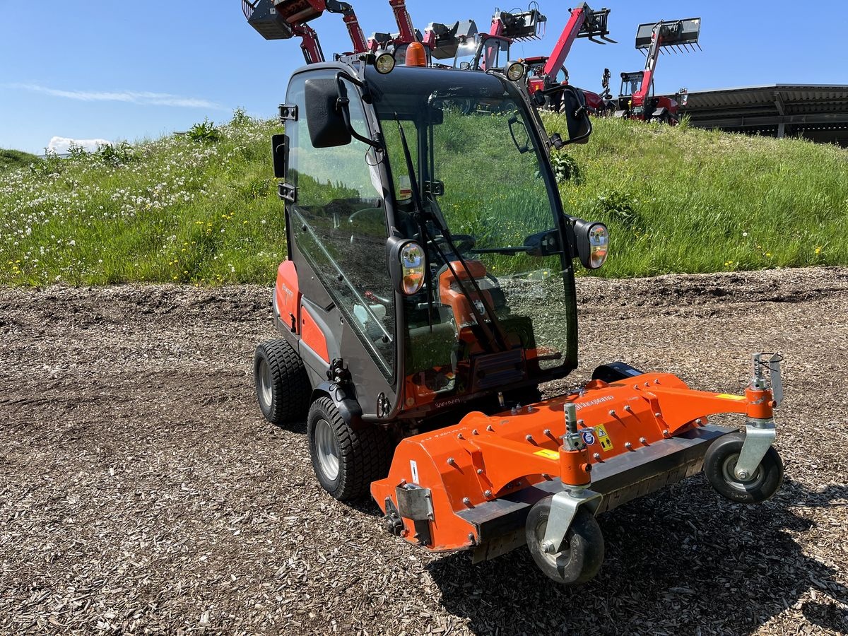 Husqvarna p525 d mit kabine und schleglmäher tractor €21,584