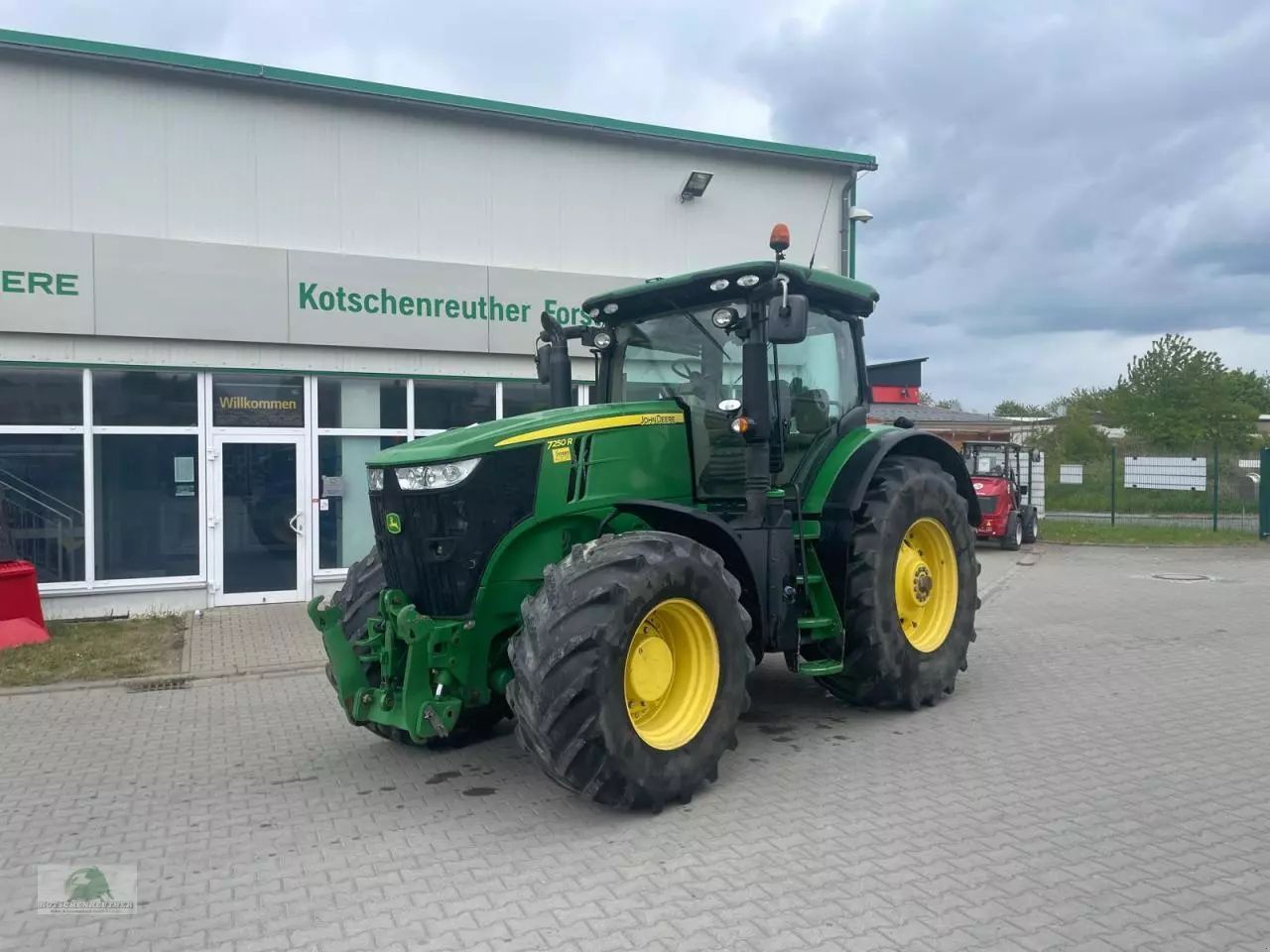 E-FARM: John Deere 7250 R - Tractor - id ZQGLRXL - 118.000 € - Año: 2017 - Horas: 4100,Potencia del motor: 250,Alemania