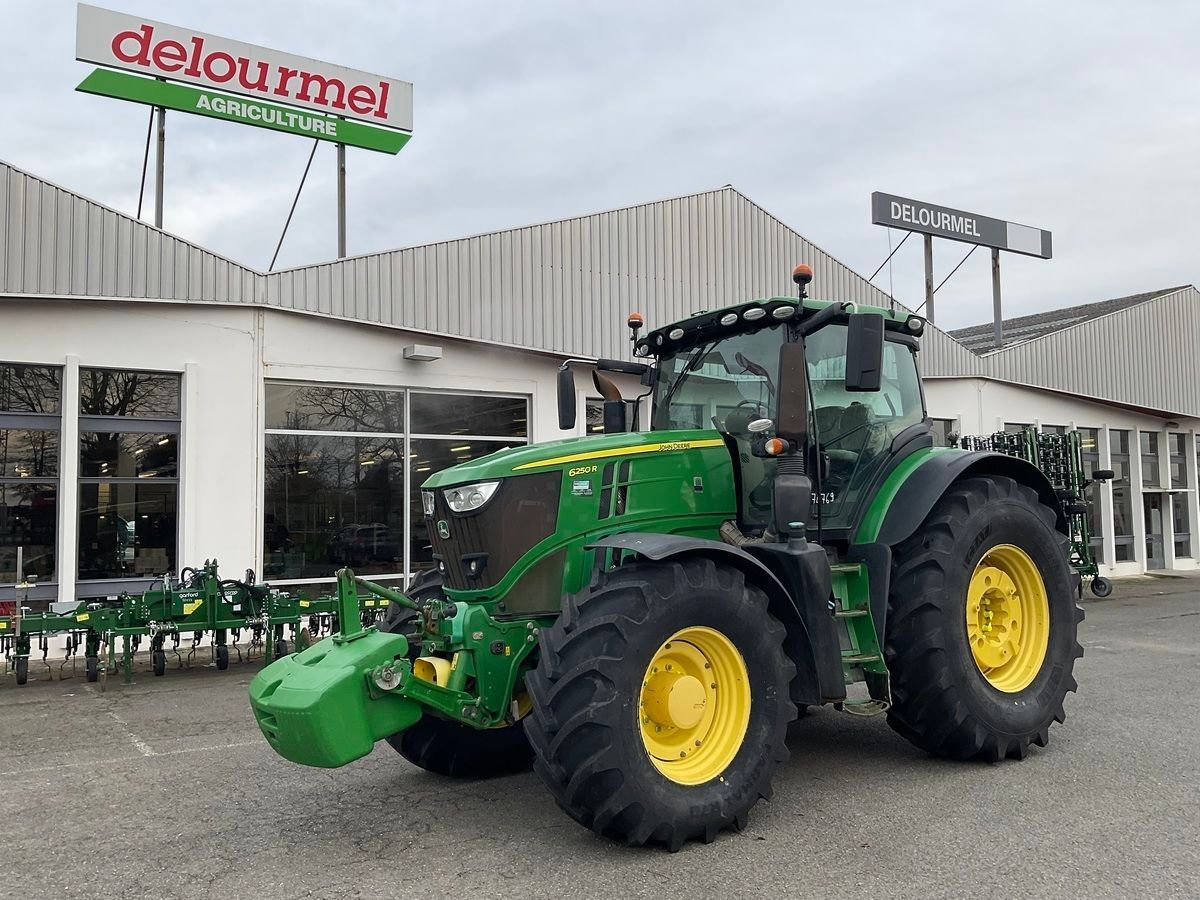 E-FARM: John Deere 6250 R - Tracteur - id JYKPNEY - 118 000 € - Année: 2017 - Lecture du nombre d'heure: 5 610,Puissance du moteur (chevaux): 250,France