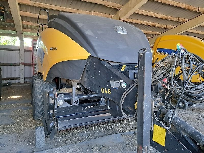 E-FARM: New Holland BB 1290 R - Empacadora - id ZQ7TE2L - 70.900 € - Año: 2015 - Alemania