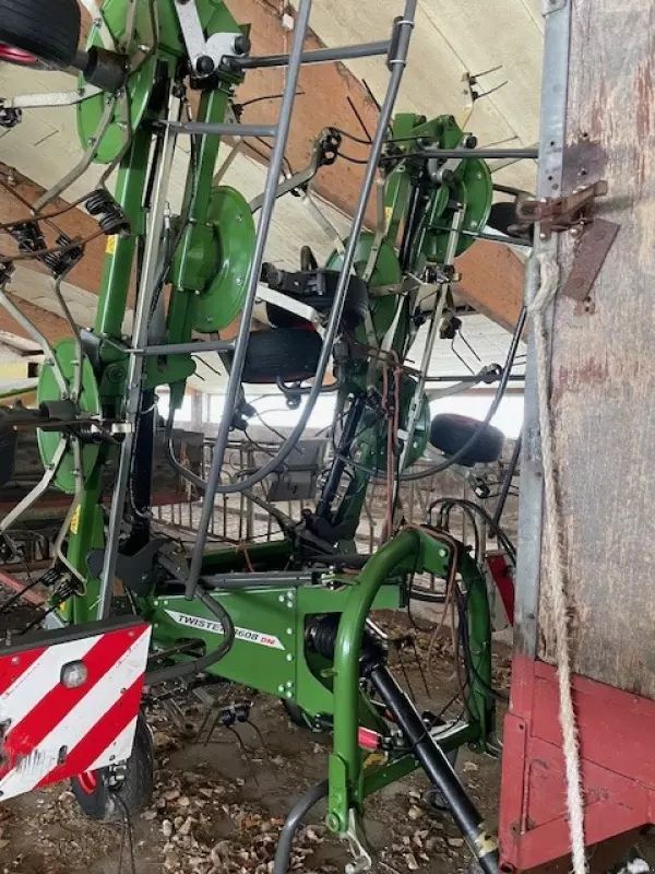 Fendt Twister 8608 DN Karuzelowy przetrząsacz do siana 9850 €