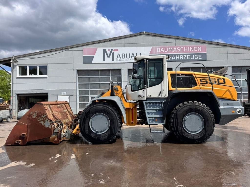 E-FARM: Liebherr l550 xpower ** bj.2018 * 4900h/hochkippschaufel ** - Radlader - id FXIMTMR - Baujahr: 2018 - Abgelesene Motorstunden: 4.900,Deutschland