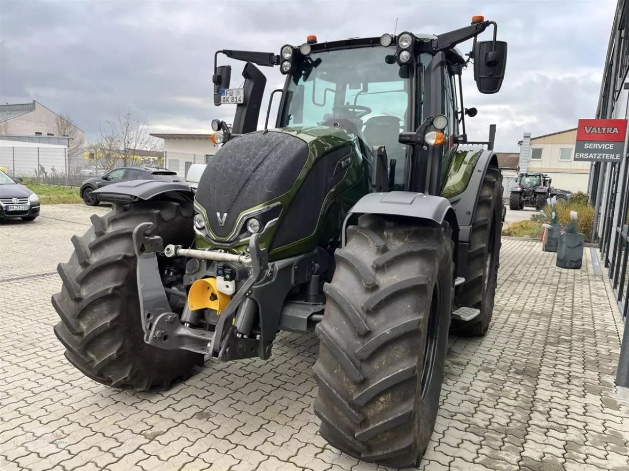 Valtra N155EA Tractor €119,000