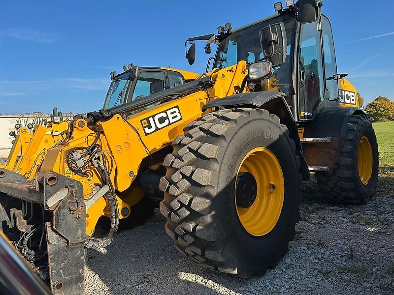 JCB tm 320s Chargeuse sur pneus 61 500 €