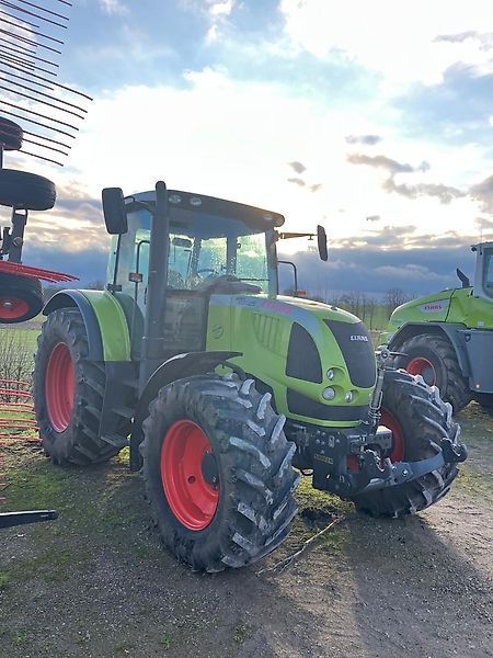 E-FARM: Claas Ares 657 - Traktor - id V5A7MWZ - 33.000 € - Baujahr: 2007 - Abgelesene Motorstunden: 5.700,Motorleistung (PS): 120,Deutschland
