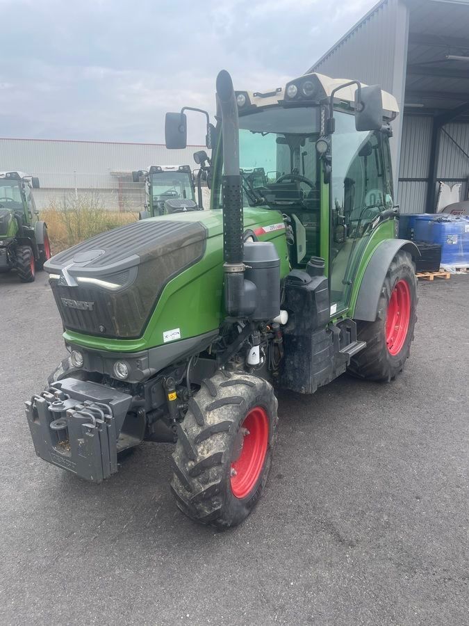 Fendt 209 V Vario Tractor €83,000