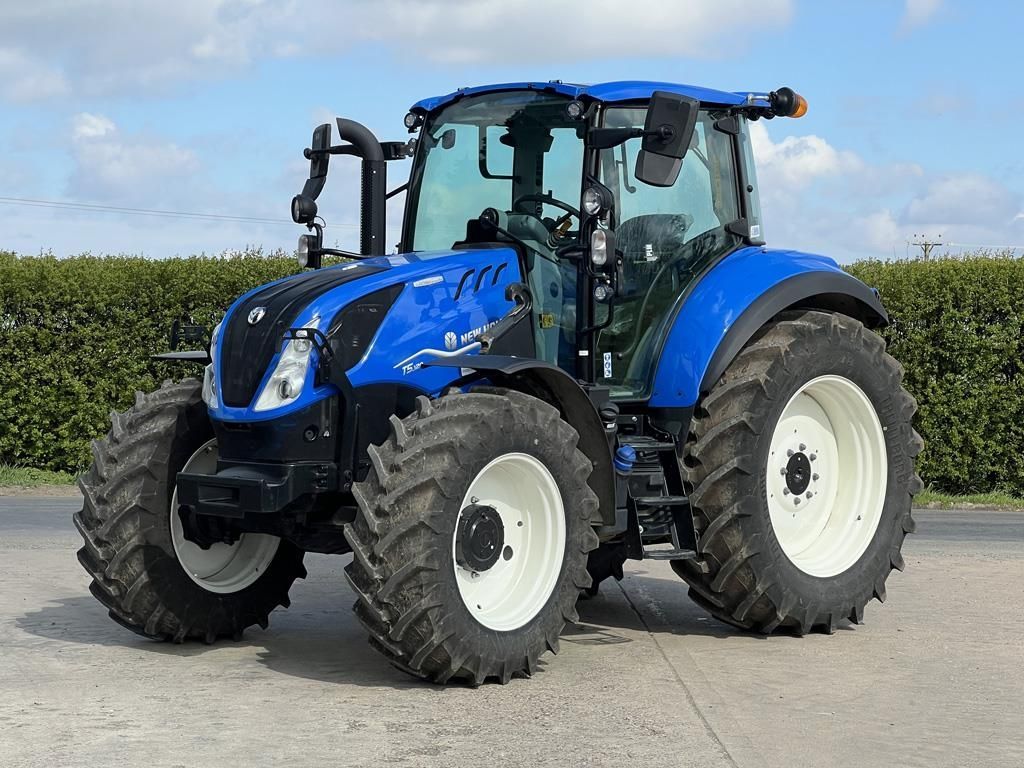 New Holland T5.120 EC Tractor €63,635