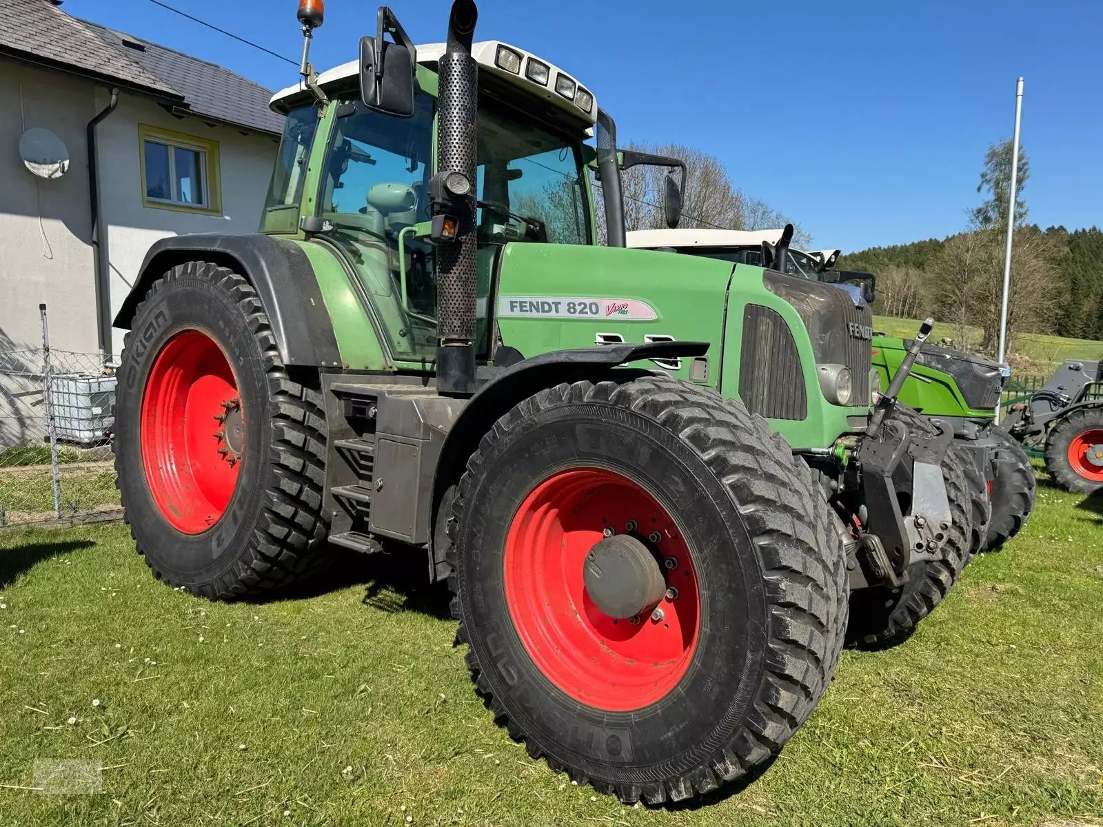 Fendt 820 Vario Traktor 53 009 EUR