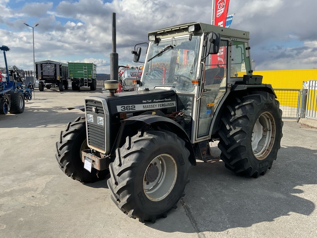 E-FARM: Massey Ferguson 362 - Tractor - id AAABACQ - €19,381 - Year of construction: 1997 - Engine hours: 6,500,Engine power (HP): 62,Austria