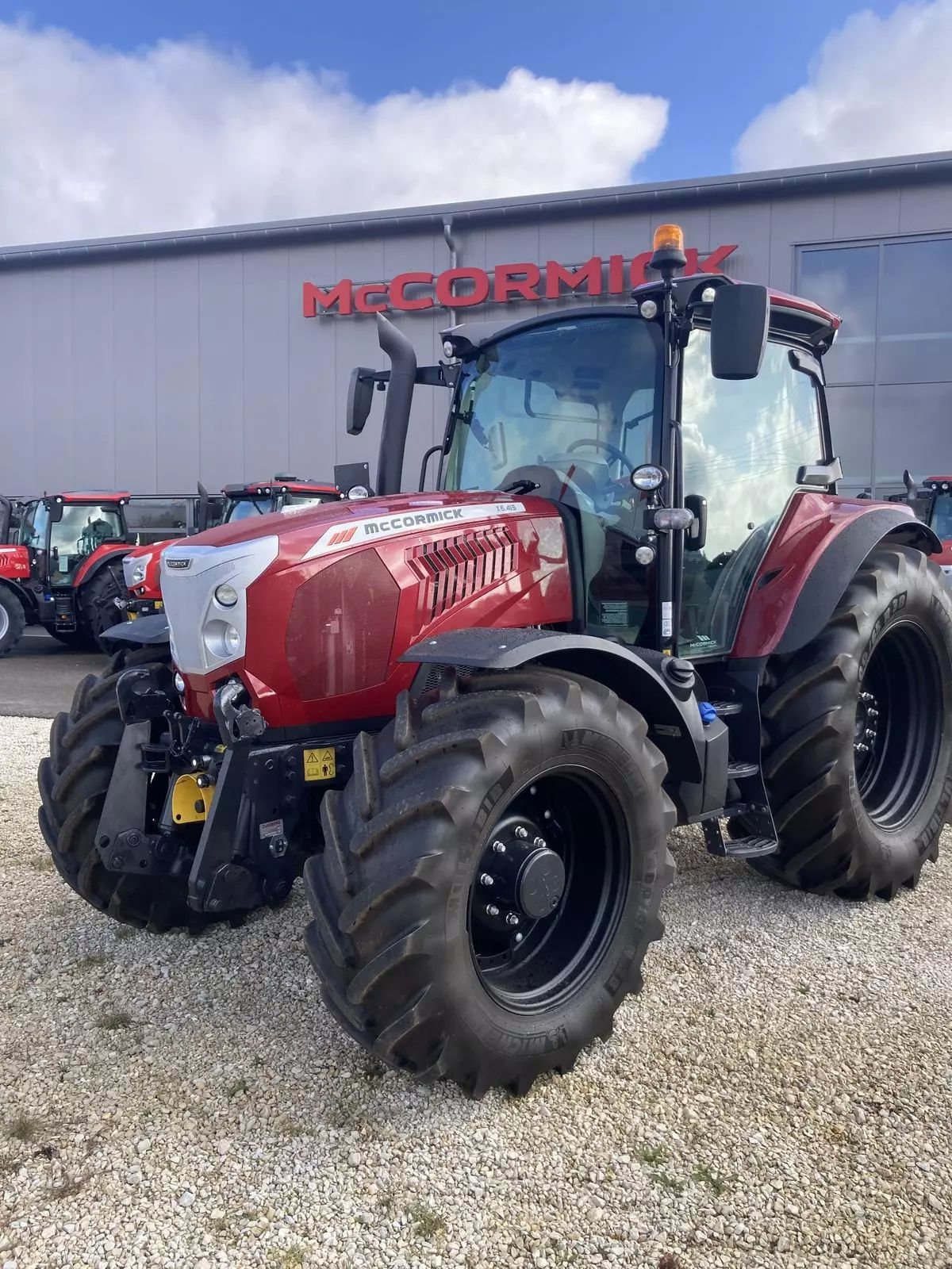 McCormick X6.415 P6-Drive Tractor €88,250