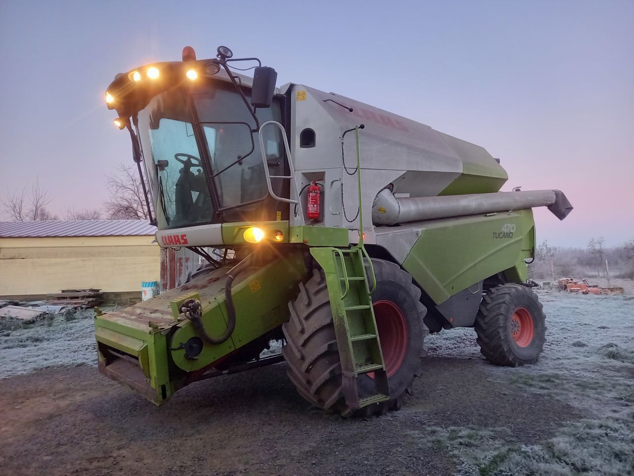 E-FARM: Claas Tucano 470 - Cosechadora - id 9QHFMGN - Año: 2013 - Horas: 2000,Francia