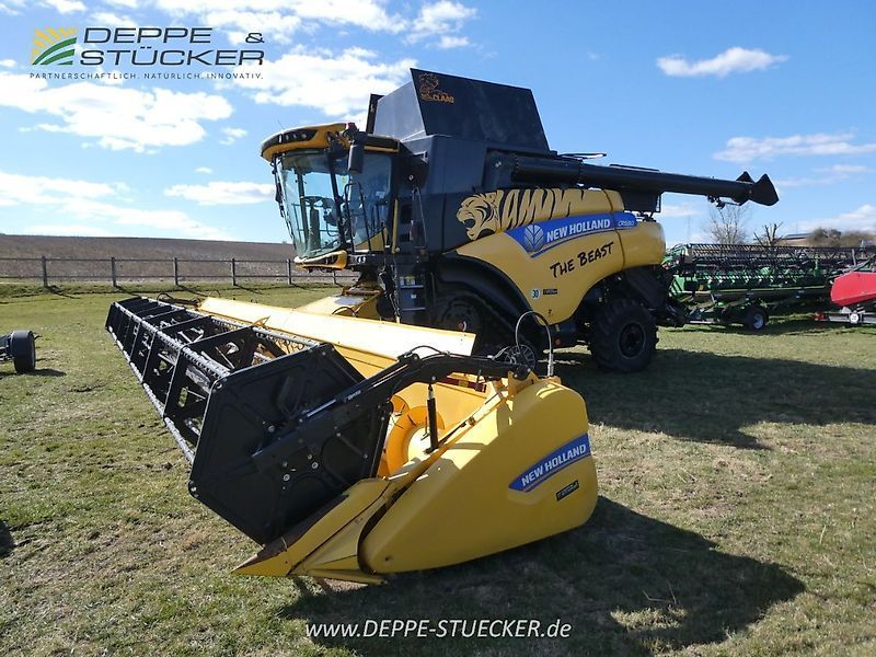 E-FARM: New Holland CR 9.80 Raupe - Cosechadora - id TXF14H3 - 179.500 € - Año: 2015 - Horas: 2191,Potencia del motor: 566,Alemania