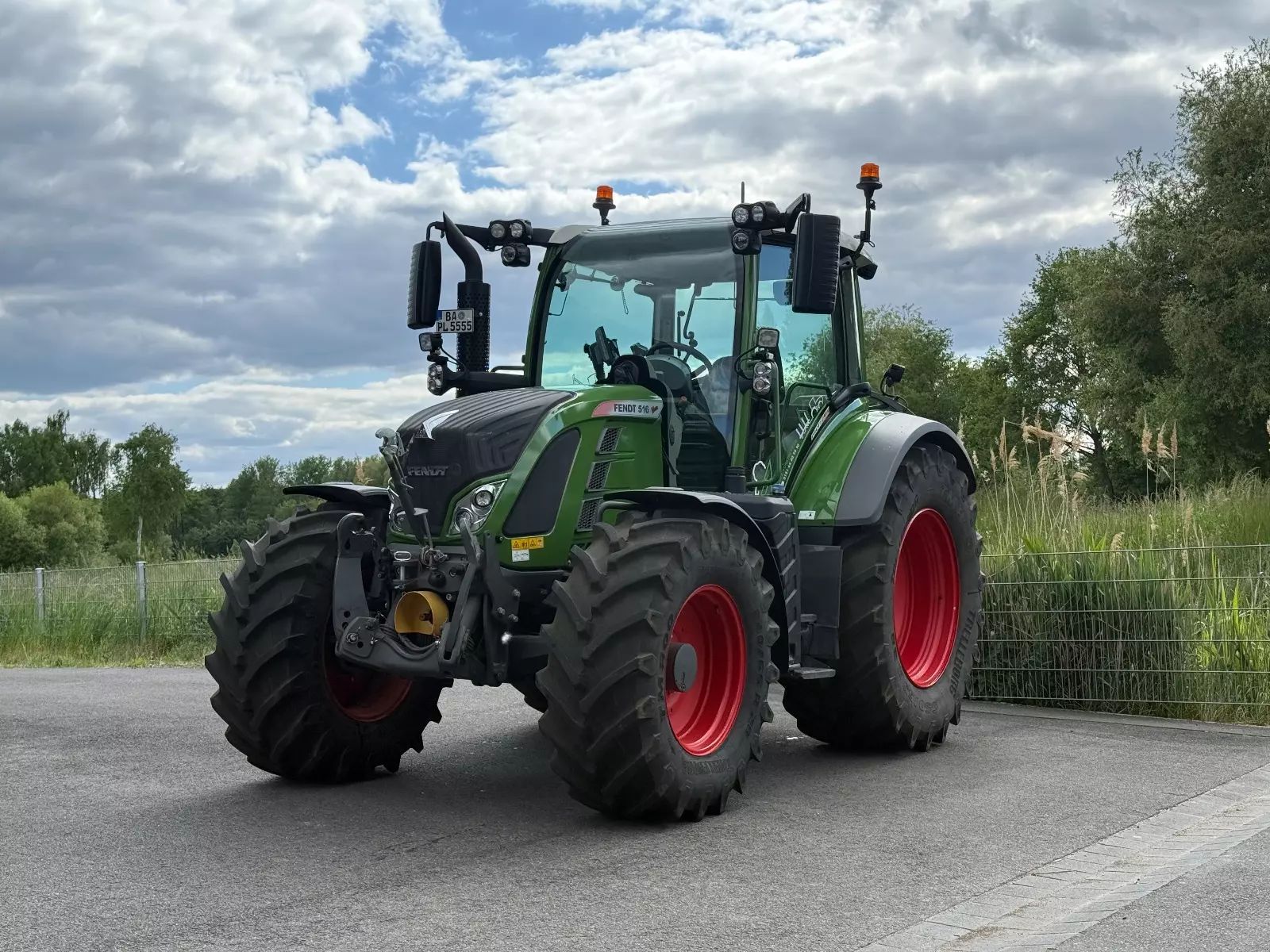 Fendt 516 Vario Profi Plus Trattore 151.260 €