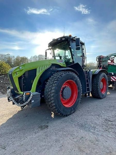 Claas Xerion 4200 TRAC VC Traktor 259.000 €