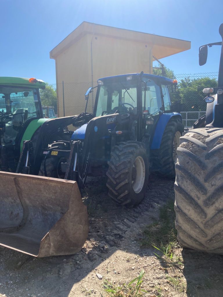 New Holland TL 80 Tractor 30.000 EUR