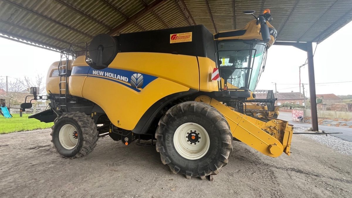 New Holland CX 8.70 Комбайн 175 000 €